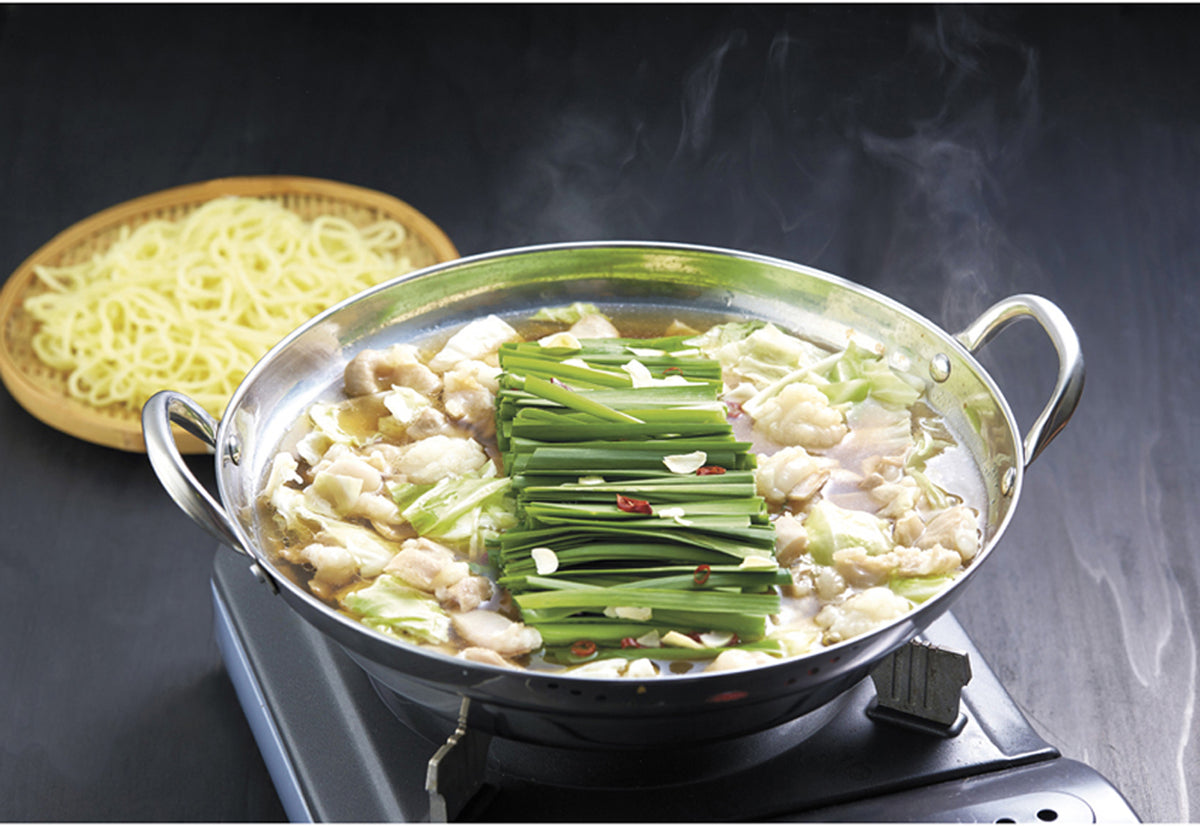 福岡 博多 牛もつ鍋 国産牛もつ500g・ちゃんぽん麺付き 商品画像・盛り付け例